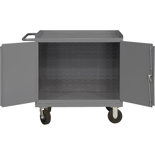 Armoire d'&eacute;tabli mobile avec panneau arri&egrave;re &agrave; persiennes, Acier Surface OCP Construction Supplies