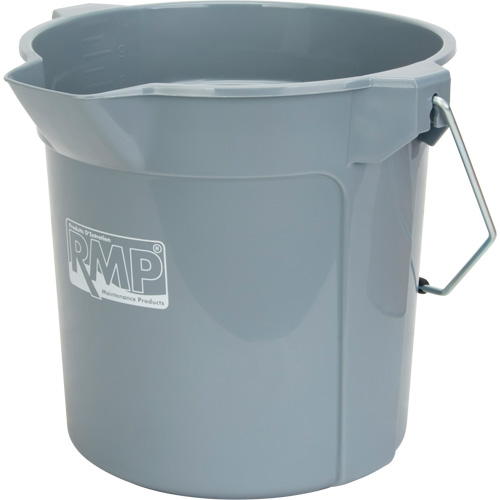 Seau rond avec bec verseur, Capacit&eacute; de 2,64 gal. US (10,57 pintes), Gris OCP Construction Supplies