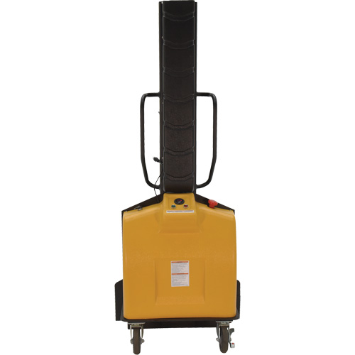 Gerbeur motoris&eacute; avec m&acirc;t &eacute;troit, Fonctionnement &eacute;lectrique, Capacit&eacute; 1000 lb, Lev&eacute;e max 63" OCP Construction Supplies