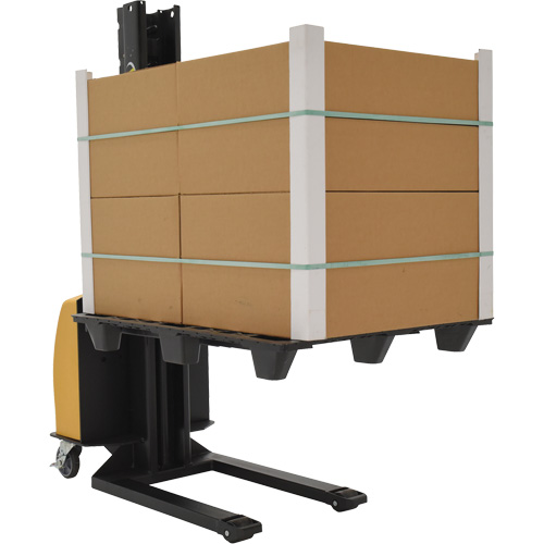 Gerbeur motoris&eacute; avec m&acirc;t &eacute;troit, Fonctionnement &eacute;lectrique, Capacit&eacute; 1000 lb, Lev&eacute;e max 63" OCP Construction Supplies