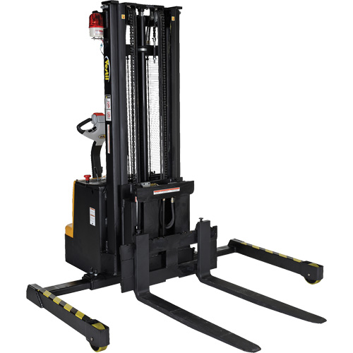 Empileur motoris&eacute; multifonctionnel OCP Construction Supplies