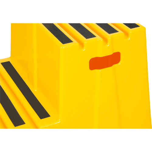 Escabeau industriel, 2 marches, 26" x 22-7/16" x Hauteur 19-11/16" OCP Construction Supplies