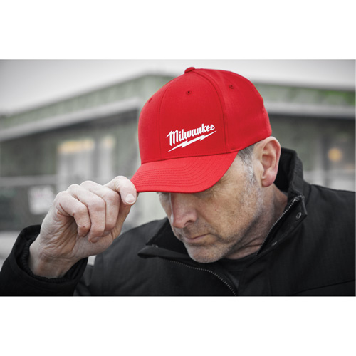 Casquette ajust&eacute;e Flexfit, Rouge, Poly-coton OCP Construction Supplies