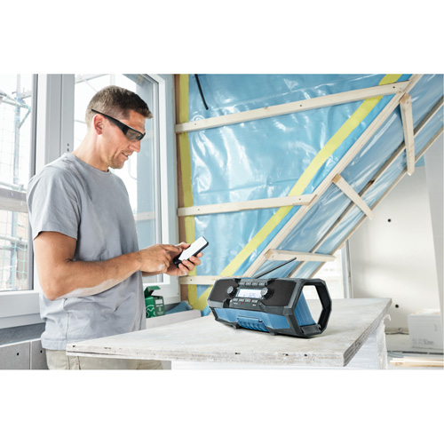 Compact Jobsite Radio with Bluetooth&reg; 5.0, Lithium-Ion, 18 V OCP Construction Supplies