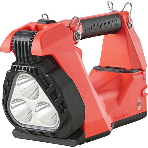 Lanterne multifonctionnelle Vulcan Clutch, DEL, 1700 lumens, 6,5 hres de fonctionnement, piles Rechargeable, Compris OCP Construction Supplies