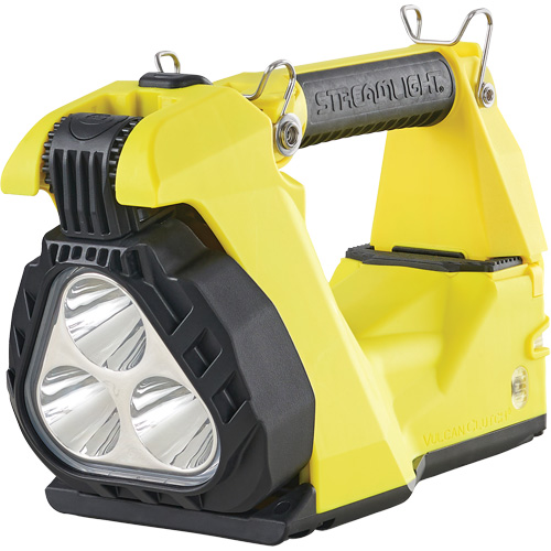 Lanterne multifonctionnelle Vulcan Clutch, DEL, 1700 lumens, 6,5 hres de fonctionnement, piles Rechargeable, Compris OCP Construction Supplies