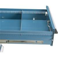 &eacute;tabli sur pi&eacute;destal avec une porte & deux tiroirs, 2 Tiroirs, 18" la x 21" p x 28" h OCP Construction Supplies