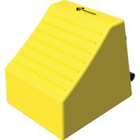 Cale de roue ultra-robuste pour l'exploitation mini&egrave;re Checkers Safety, PEHD, Jaune, 14-1/2" la x 17-1/2" p x 16" h OCP Construction Supplies