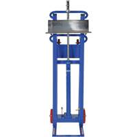 Gerbeur &agrave; plateforme hydraulique, M&eacute;canisme Pompe au pied, Capacit&eacute; de 750 lb, Levage max de 52" OCP Construction Supplies