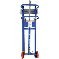 Gerbeur &agrave; plateforme hydraulique, M&eacute;canisme Pompe au pied, Capacit&eacute; de 750 lb, Levage max de 52" OCP Construction Supplies