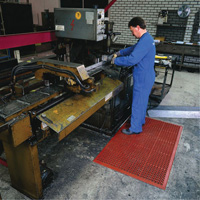 Tapis de s&eacute;rie Competitor, &agrave; fentes, 3' x 5' x 7/8", Orange, Caoutchouc naturel OCP Construction Supplies