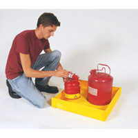 Flexible Ultra-Utility Tray&reg;, 12" L x 12" W x 4.8" H, 1.5 US Gal. Spill Capacity OCP Construction Supplies