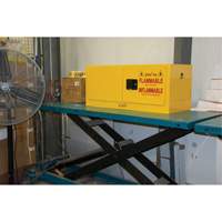 Armoire pour produits inflammables, 12 gal., 2 Porte(s), 43" La x 18" h x 18" p OCP Construction Supplies