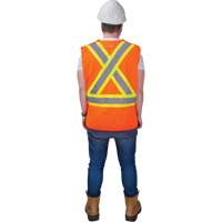 Veste d'arpenteur haute visibilit&eacute; conforme &agrave; la CSA, Orange haute visibilit&eacute;, Moyen, Polyester OCP Construction Supplies