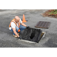 Bac de r&eacute;tention carr&eacute; Ultra-Drain Guard avec orifice de trop-plein, Huile & s&eacute;diments, 16" - 28" lo x 20" - 36" la OCP Construction Supplies