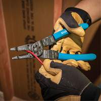 Outils polyvalents &agrave; bec long, 8-1/4" lo, 10 - 22 AWG OCP Construction Supplies