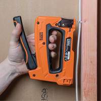 Agrafeuse pour c&acirc;blage libre, Agrafes 5/16"/1/4"/11/32" OCP Construction Supplies